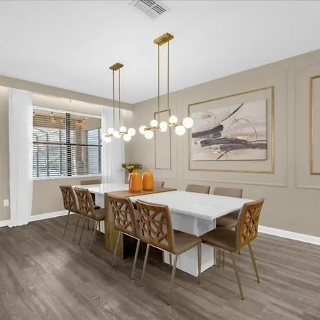 9 Bedrooms- 5 Bathrooms- Champions Gate 1418Tr
